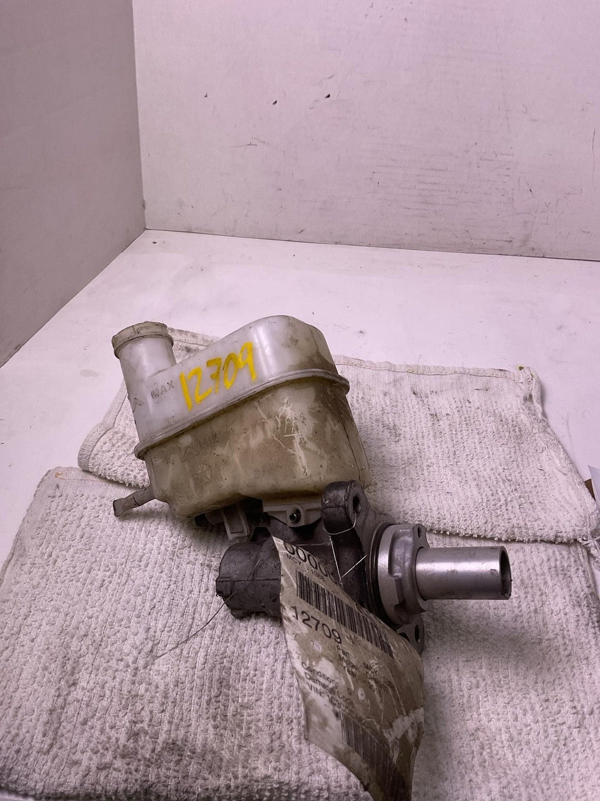 Master Cylinder CHRYSLER 200 15 16 170